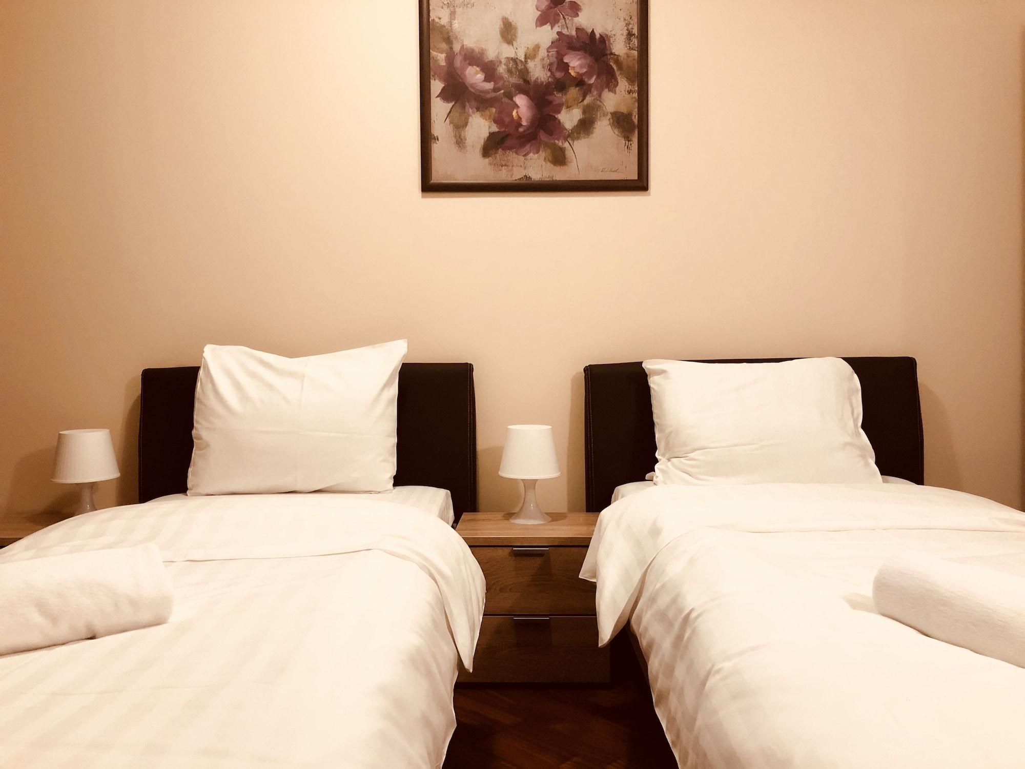 Monte Carlo Palace Rooms Букурещ Екстериор снимка