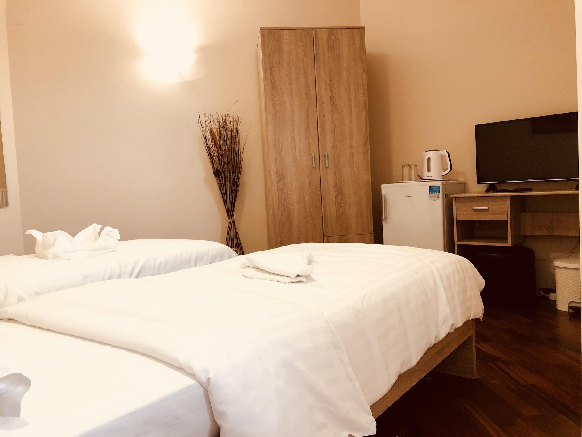 Monte Carlo Palace Rooms Букурещ Екстериор снимка