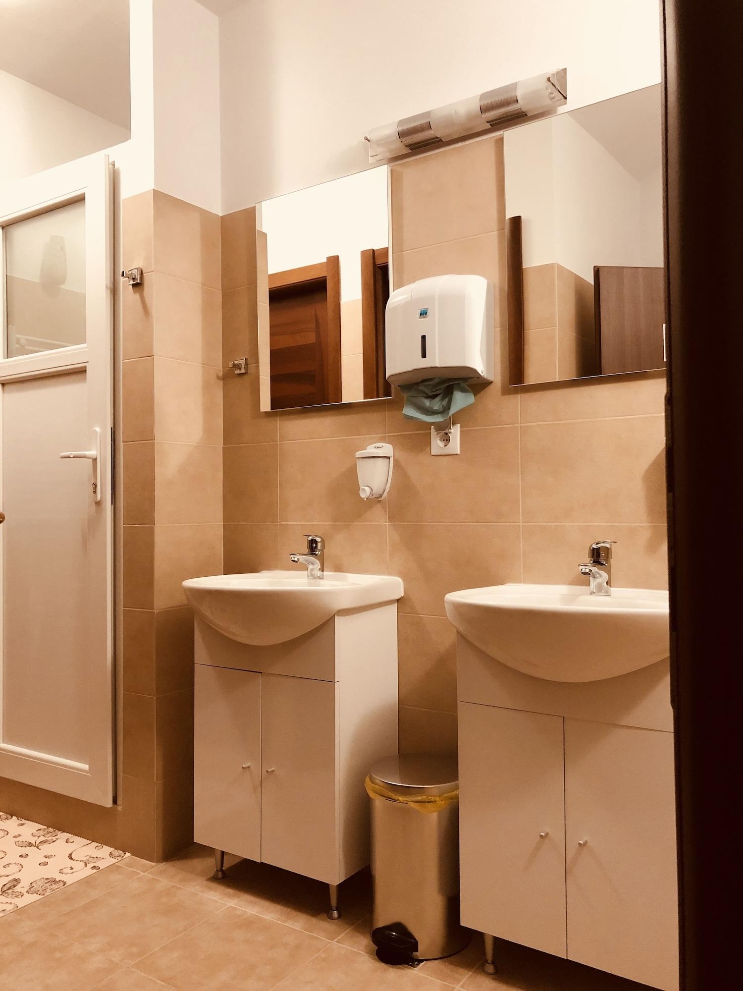 Monte Carlo Palace Rooms Букурещ Екстериор снимка