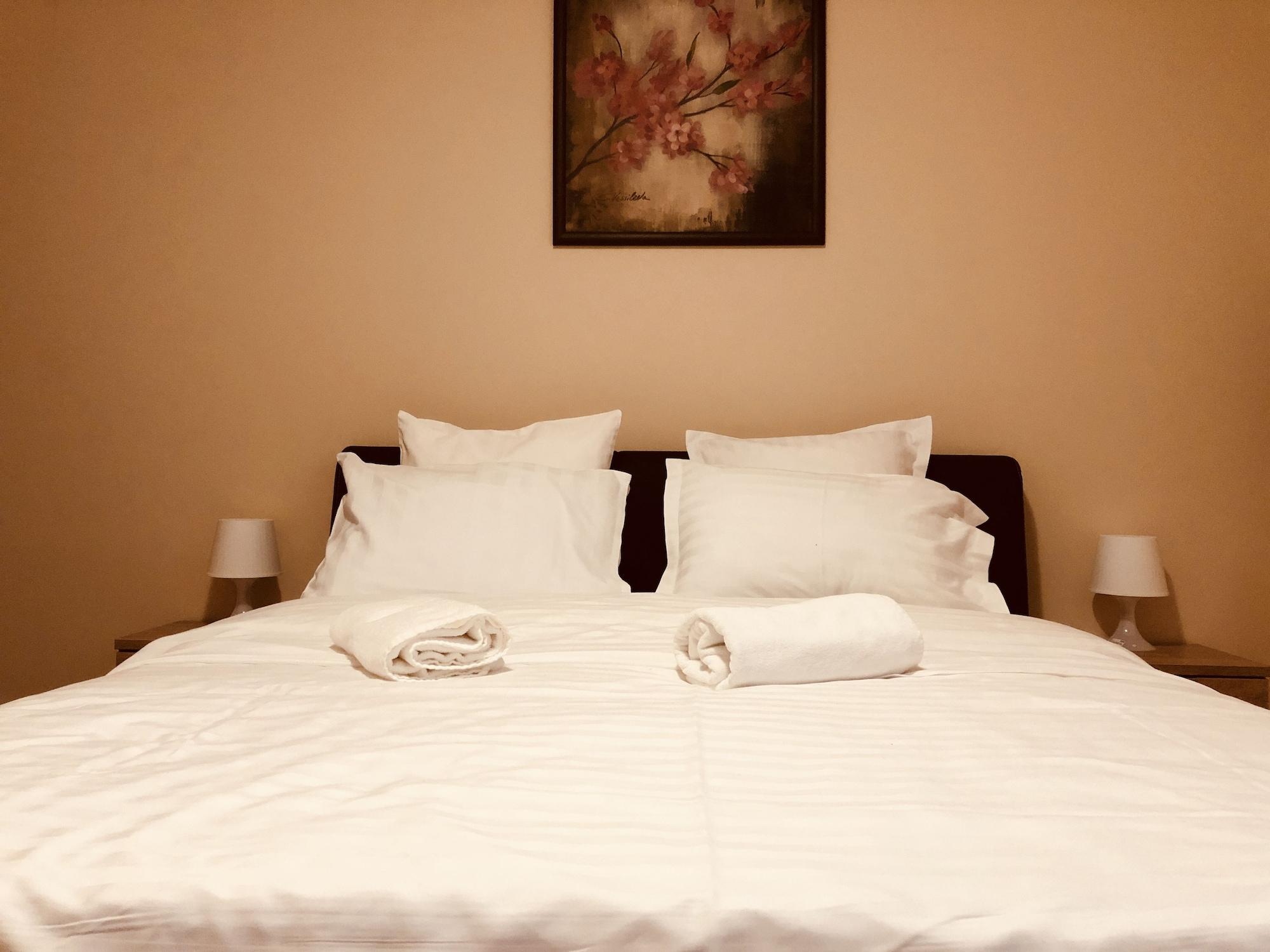 Monte Carlo Palace Rooms Букурещ Екстериор снимка