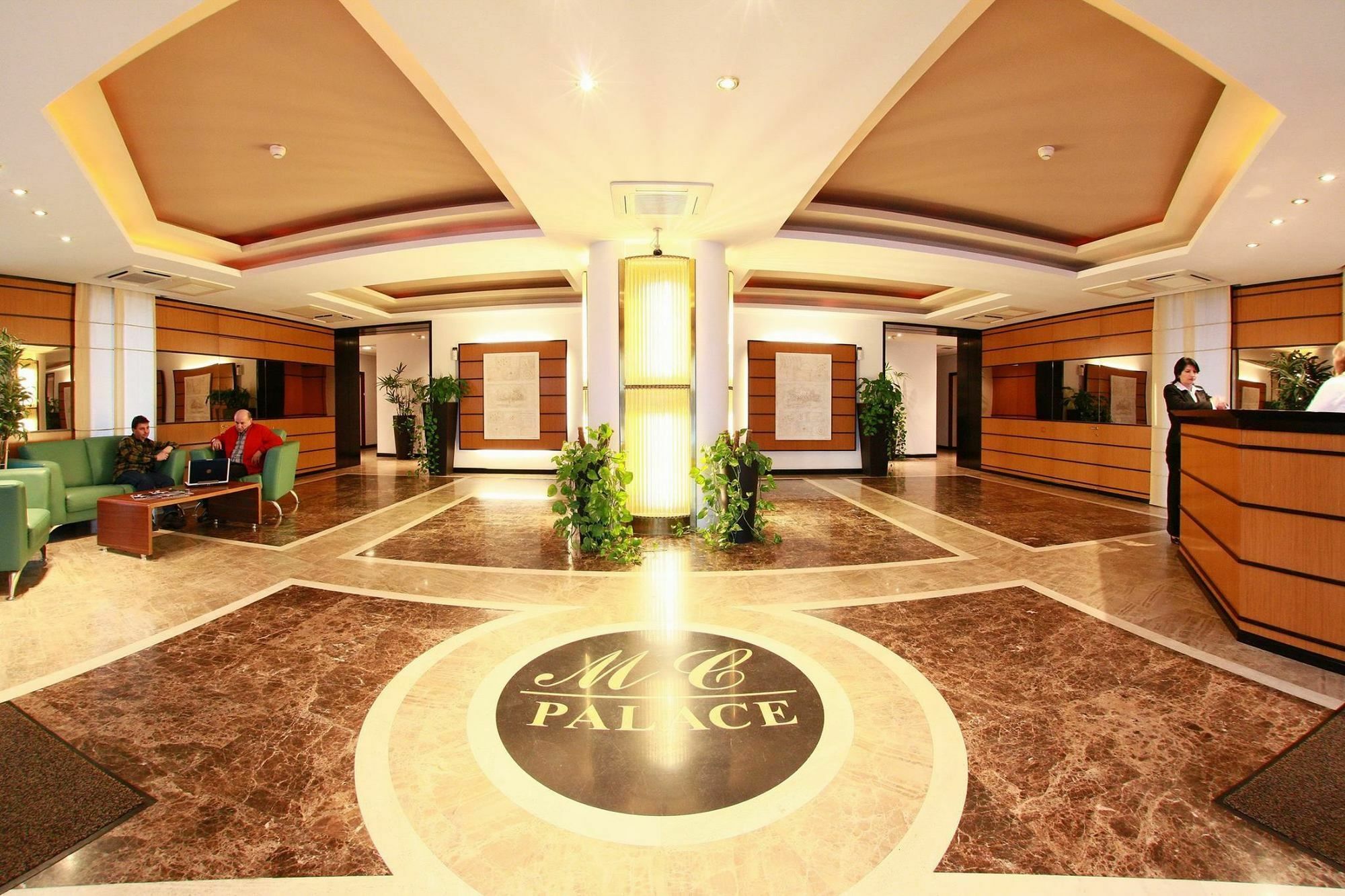 Monte Carlo Palace Rooms Букурещ Екстериор снимка